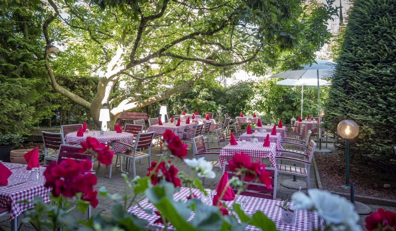 תאן Hotel Restaurant Aux Sapins מראה חיצוני תמונה