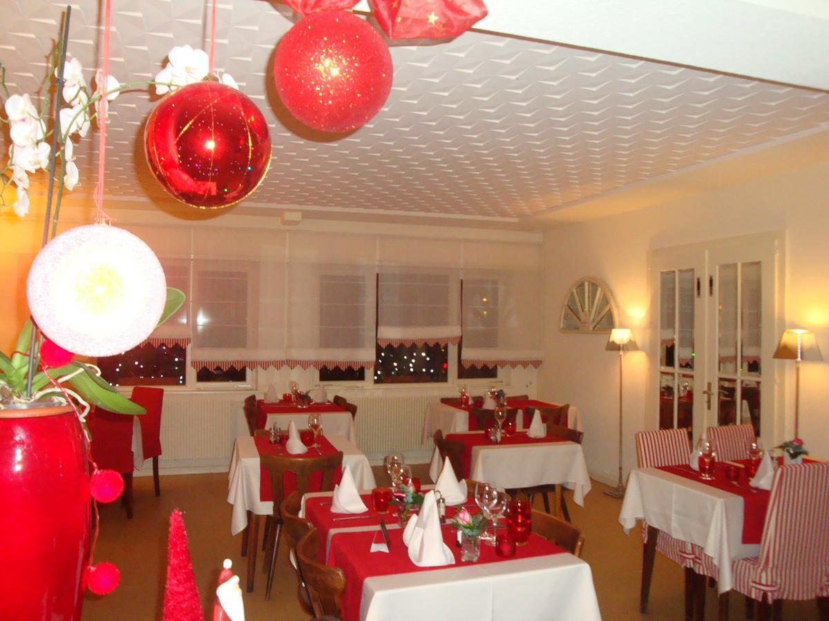 תאן Hotel Restaurant Aux Sapins מראה חיצוני תמונה