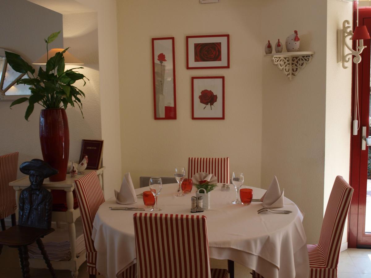 תאן Hotel Restaurant Aux Sapins מראה חיצוני תמונה